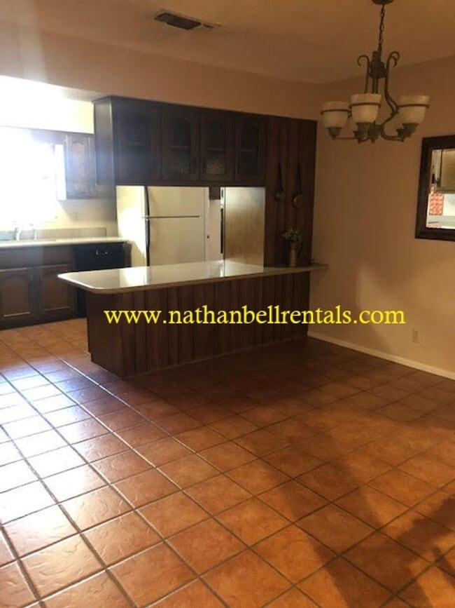 Building Photo - 3415 Vagas Dr