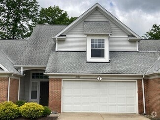 Building Photo - 2576 Woodruff Ct