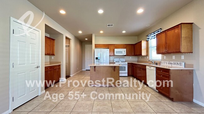 Building Photo - 2 Bed, 2 Bath Del Webb (55+ Senior Communi...