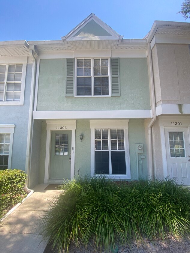 Primary Photo - 11303 Grandville Dr