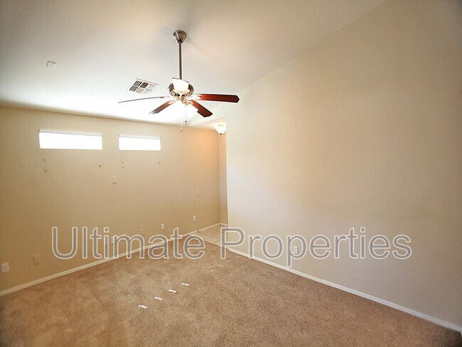Building Photo - 14805 N B St