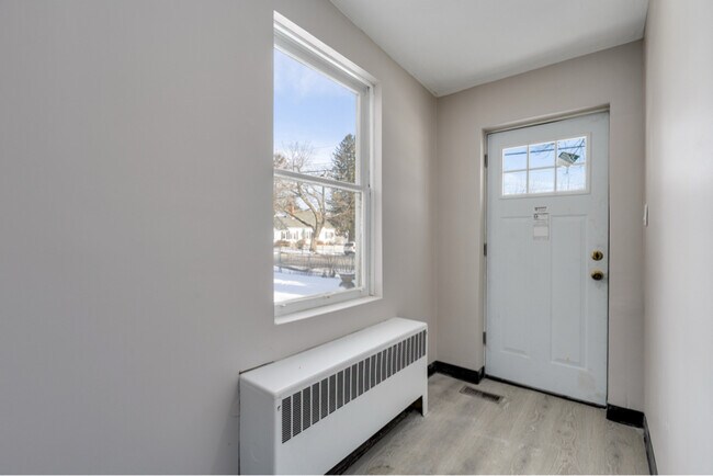 Foto del edificio - 4211 Garrett Rd