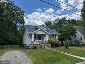 Building Photo - 8803 48th Ave