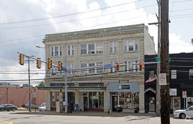 Building Photo - 401 Lincoln Ave