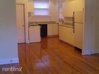 Primary Photo - 1614 W Berteau Ave