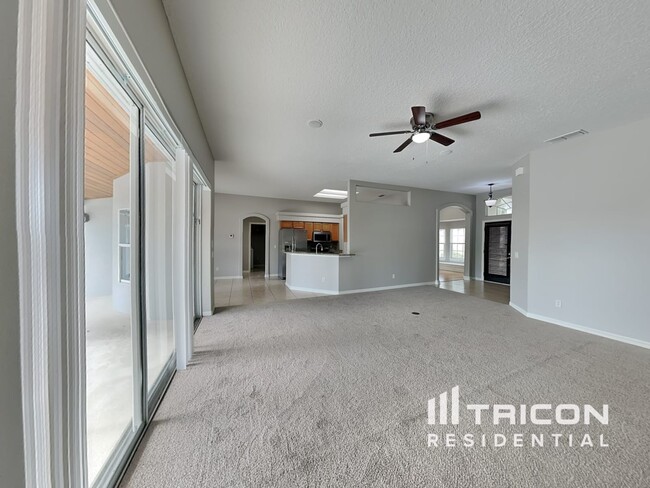 Building Photo - 16103 Kealan Cir
