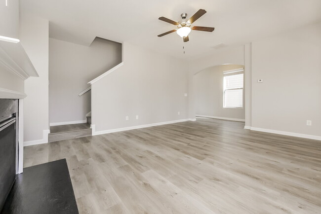 Building Photo - 2632 Cornwall Dr
