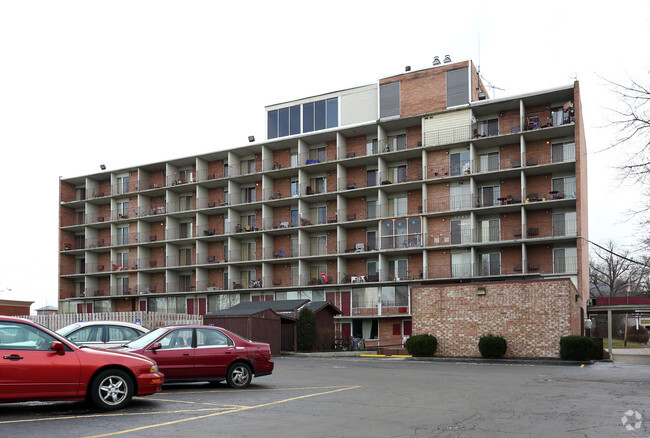 Building Photo - The University Inn