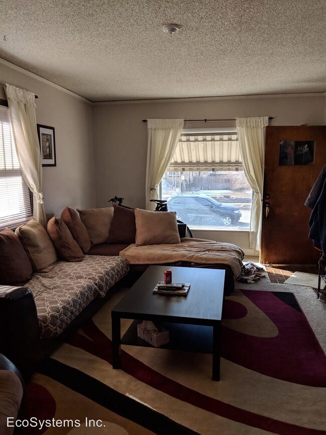 Foto del edificio - 1464-1470 Dahlia St