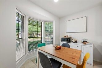 Building Photo - 7752 High Village Dr
