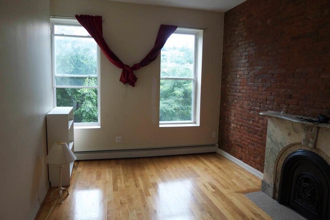 Foto del edificio - 97 Clinton Ave