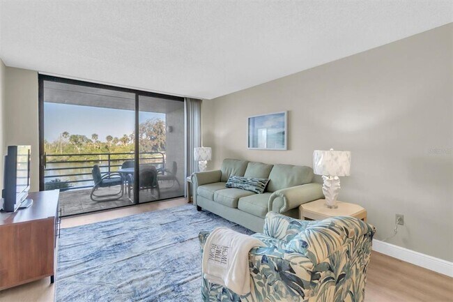 Foto del edificio - 4823 Ebbtide Ln