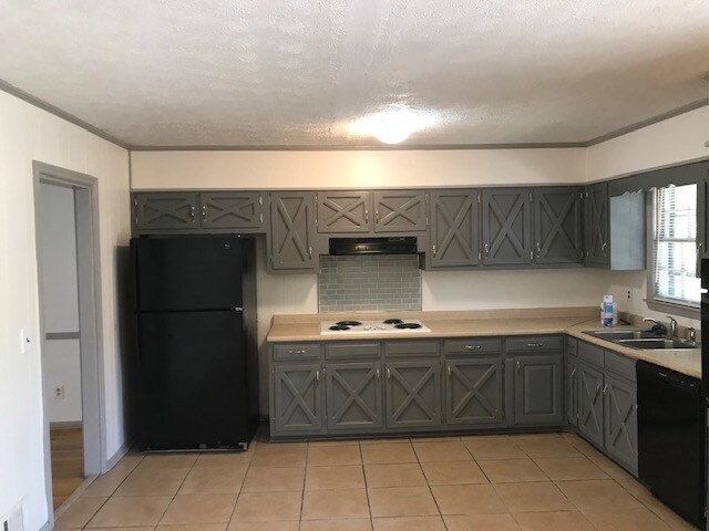 Foto del edificio - 5670 Morning Creek Cir