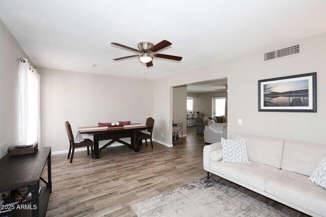 Foto del edificio - 2634 S Cottonwood Dr