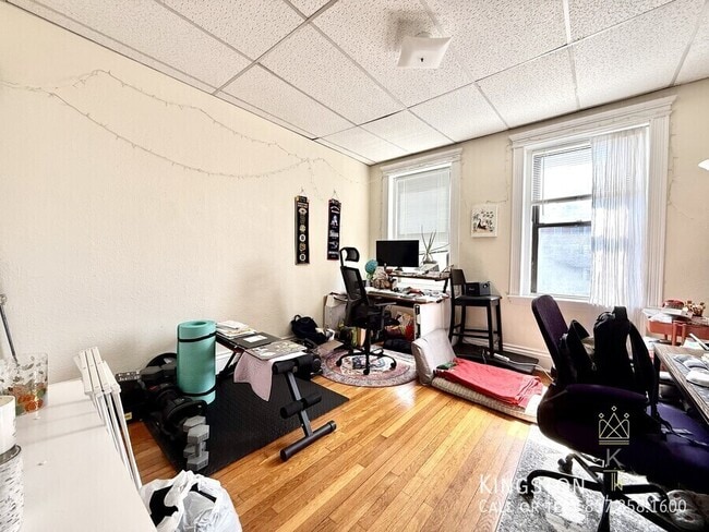 Photo - 1957 Commonwealth Ave Apartment