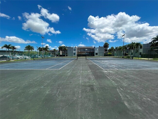 Foto del edificio - 10284 NW 9th St Cir