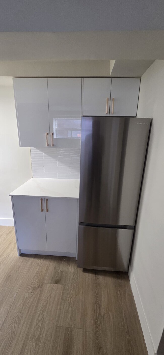 Building Photo - 62 Triller Ave