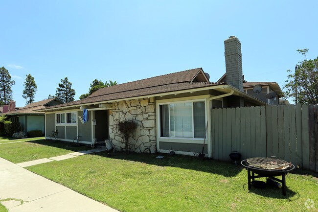 Building Photo - 7642 Volga Dr