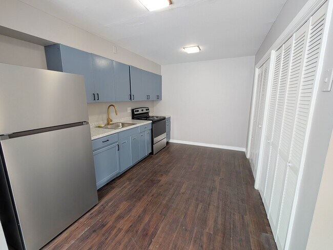 Foto del edificio - 110 Cromwell Pl