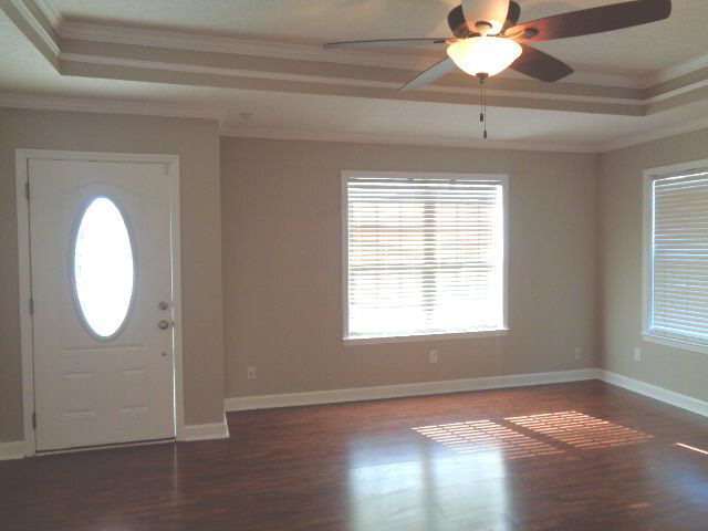 Building Photo - Amazing 4/2  in Northlake Subdivision!