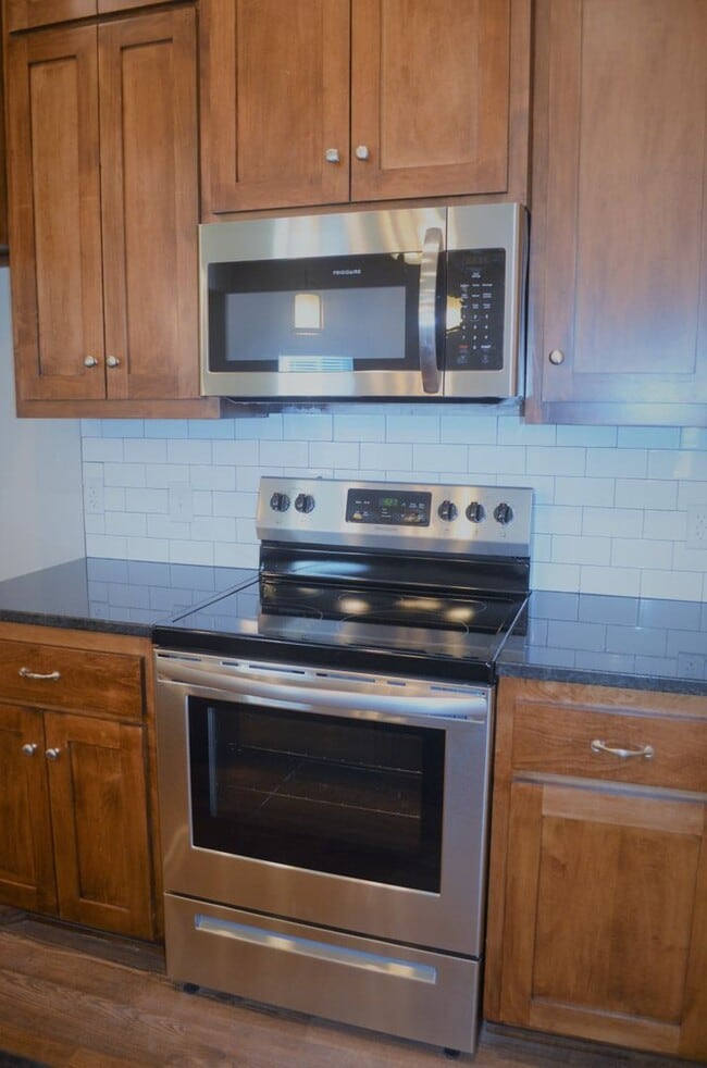 Building Photo - NEW HOMES FOR LEASE!!