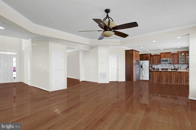Foto del edificio - 4818 Clarendon Dr