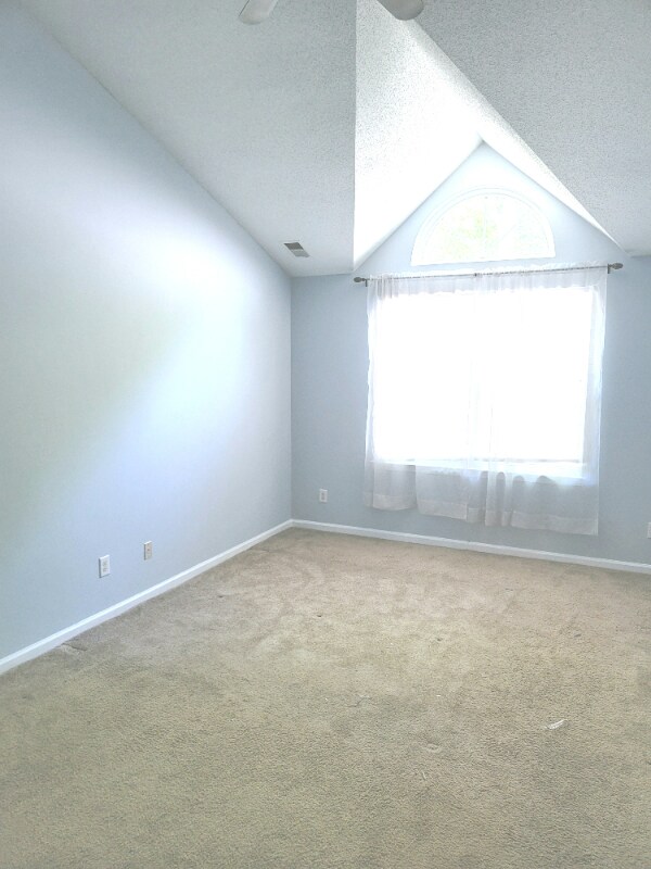 612 Rue St La Rogue, Chesapeake, VA 23320 Condo for Rent in Chesapeake, VA