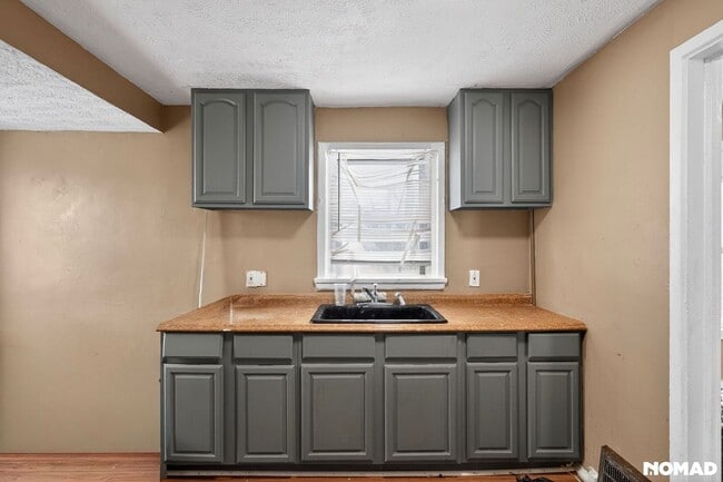 Foto del edificio - 3894 E 144th St