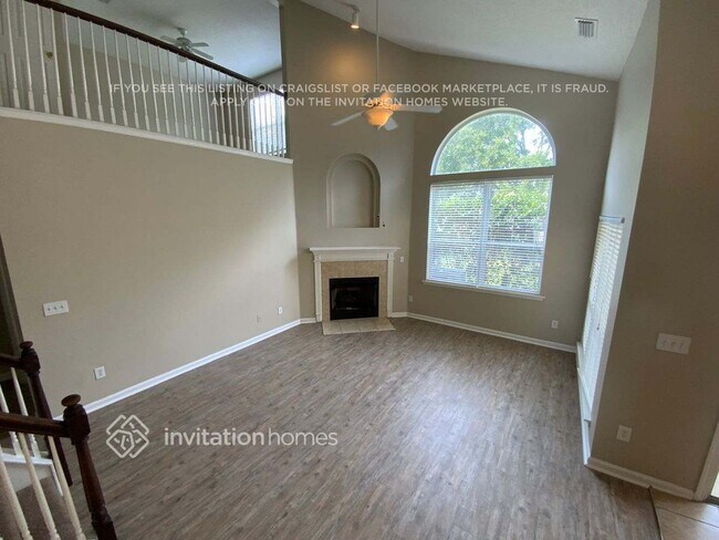 Foto del edificio - 1420 Blue Spring Ct
