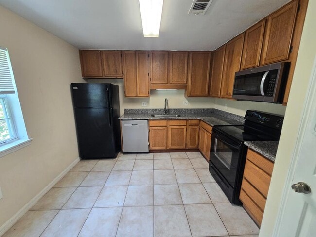 Building Photo - 8105 Olympia Ct