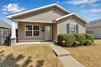 Building Photo - 4468 W Sweetgum Ln