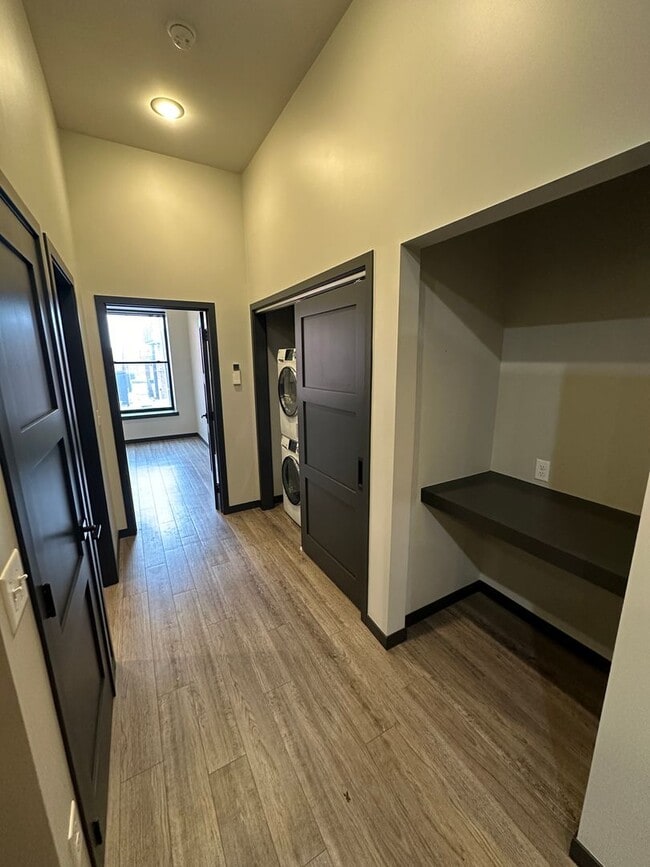 Foto del edificio - 409 W Norfolk Ave