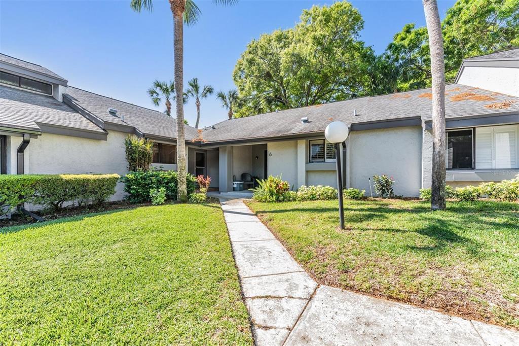 Foto principal - 90 S Highland Ave