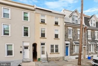 Building Photo - 3929 Terrace St