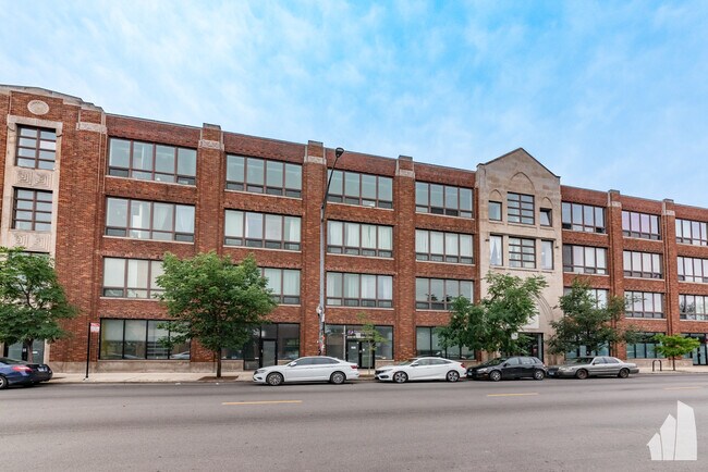 Foto del edificio - 4131 W Belmont Ave
