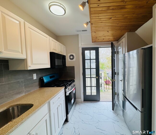 Foto del edificio - 52 Howard Ave