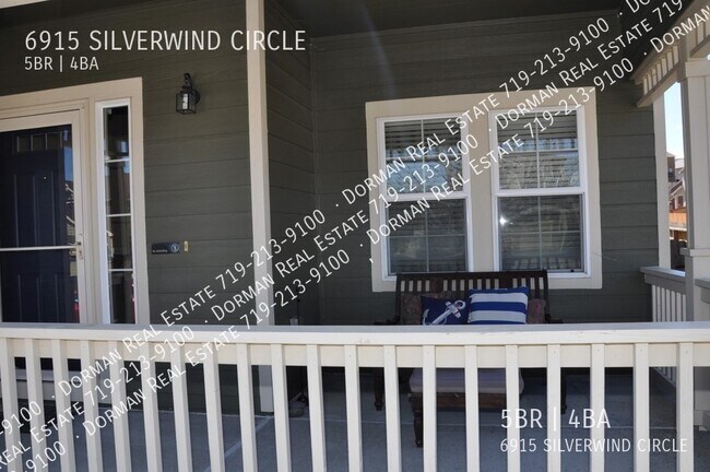 Foto del edificio - 6915 Silverwind Cir