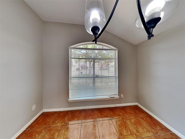 Building Photo - 17203 Glenpatti Dr