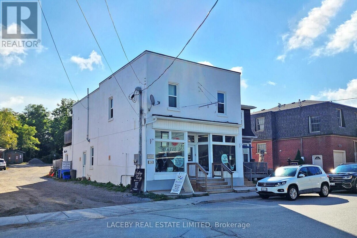 Photo principale - 250-250 Main St