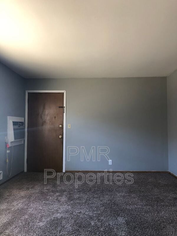 Building Photo - 4524 Bedford Ave