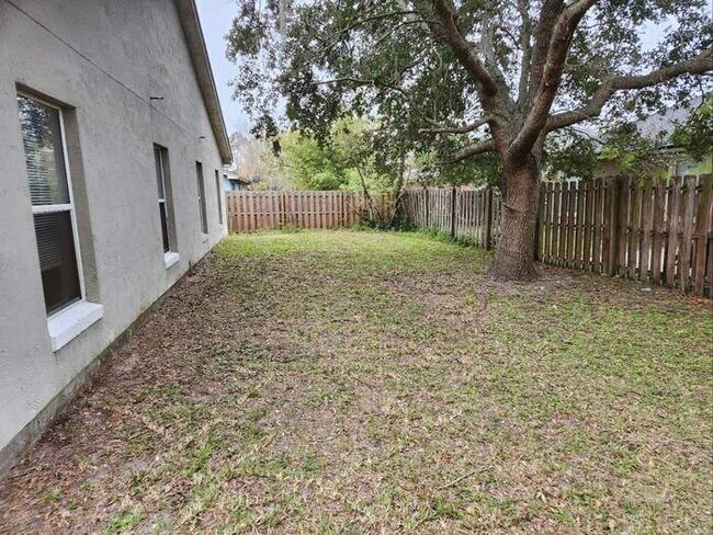 Building Photo - NOW AVAILABLE! - 11741 Saints Rd, Jacksonv...