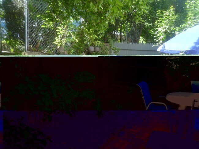 Building Photo - 56 Hobson St