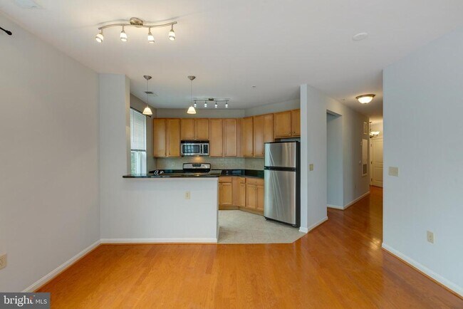 Foto del edificio - 2665 Prosperity Ave