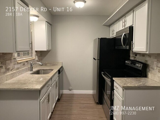 Foto del edificio - 2157 Decker Rd