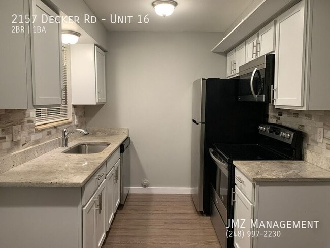 Building Photo - 2157 Decker Rd