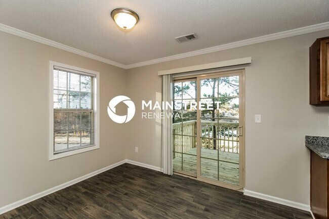 Building Photo - 2 Bedroom Pet-Friendly Home in CARTERSVILLE, GA with Main Street Renewal