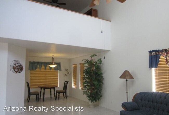 Building Photo - 3 br, 2.5 bath House - 4031 E Chaparosa Way