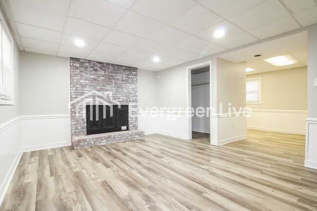 Building Photo - Coming Soon!