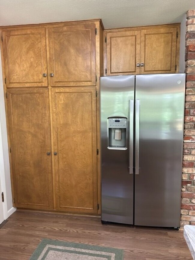 Foto del edificio - 3 Bedrooms, 2 Bathrooms Single Family Home...
