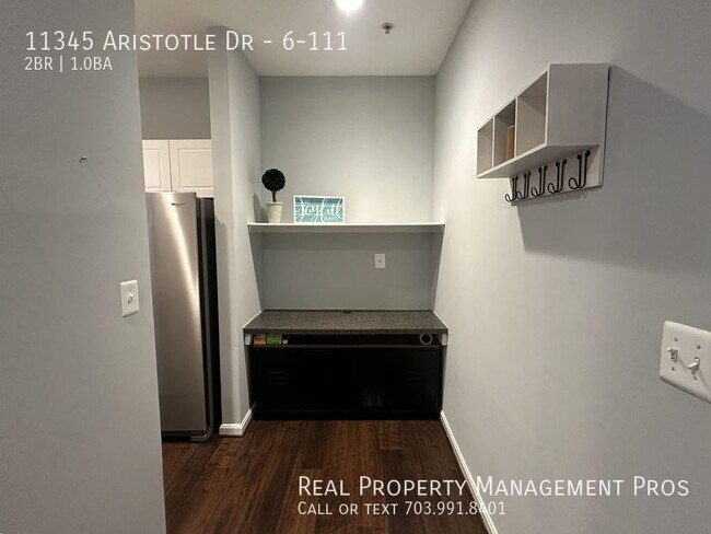 Foto del edificio - Qualify for a zero deposit? Minutes to RT6...